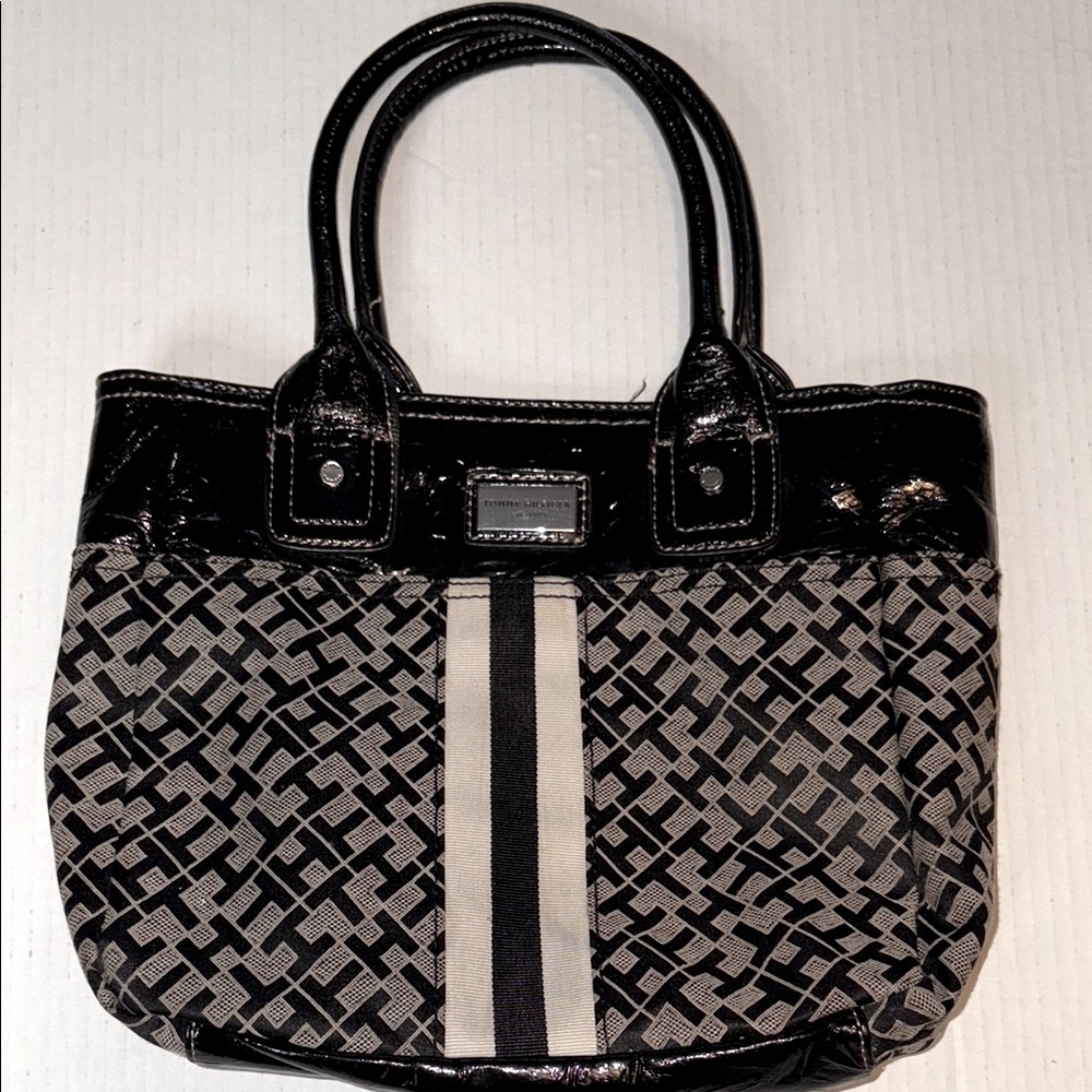Tommy Hilfiger black patent vinyl and logo canvas purse
